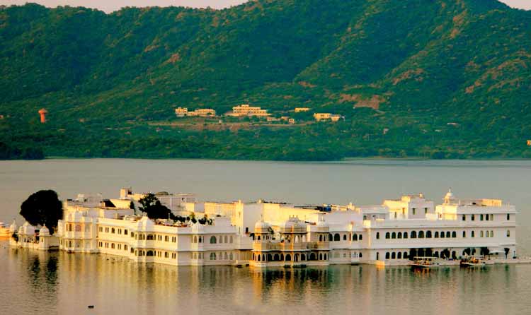 Rajasthan with Lake City tour package